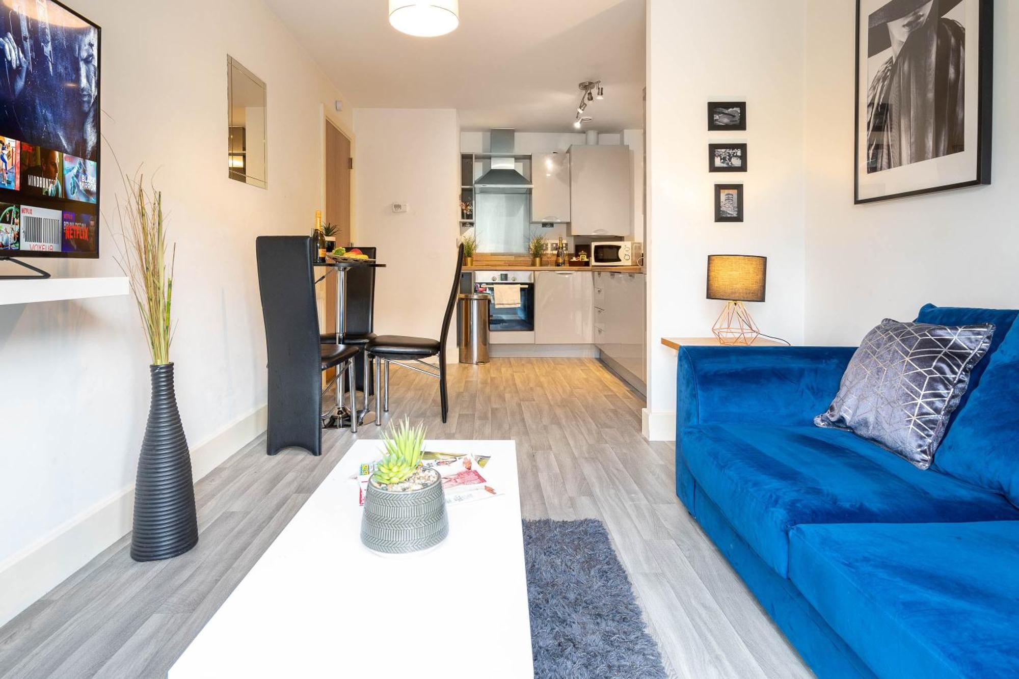 City Centre Apartment - Balcony - Netflix - Park Facing 38Akw Бирмингем Экстерьер фото